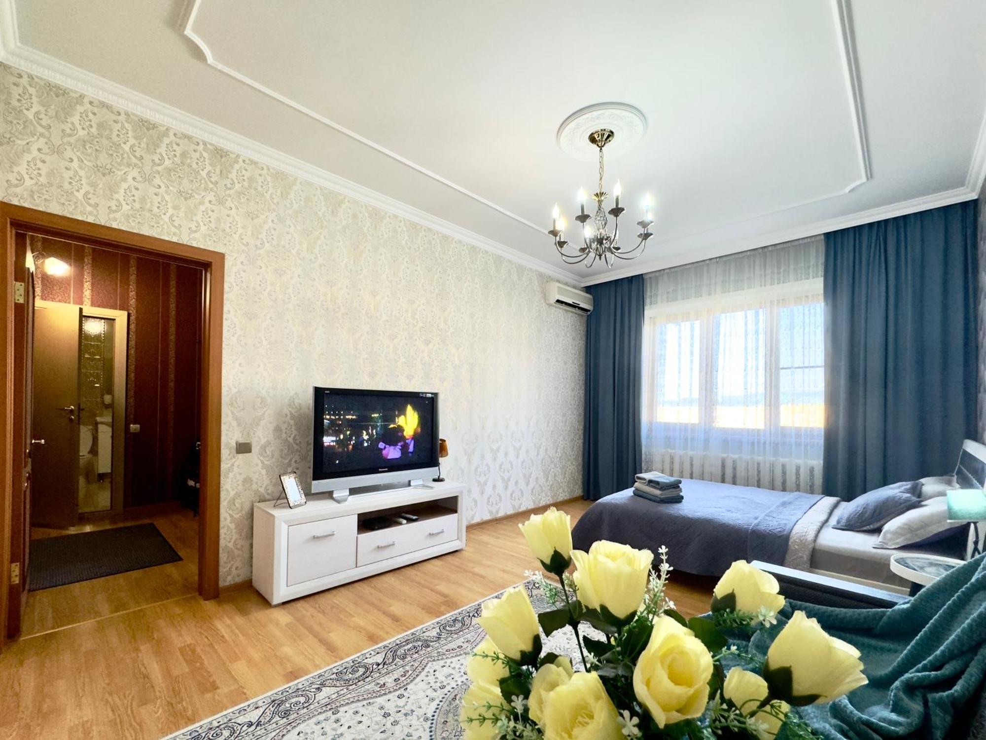 Gagarin One Bedroom Apartment Almaty Exterior photo